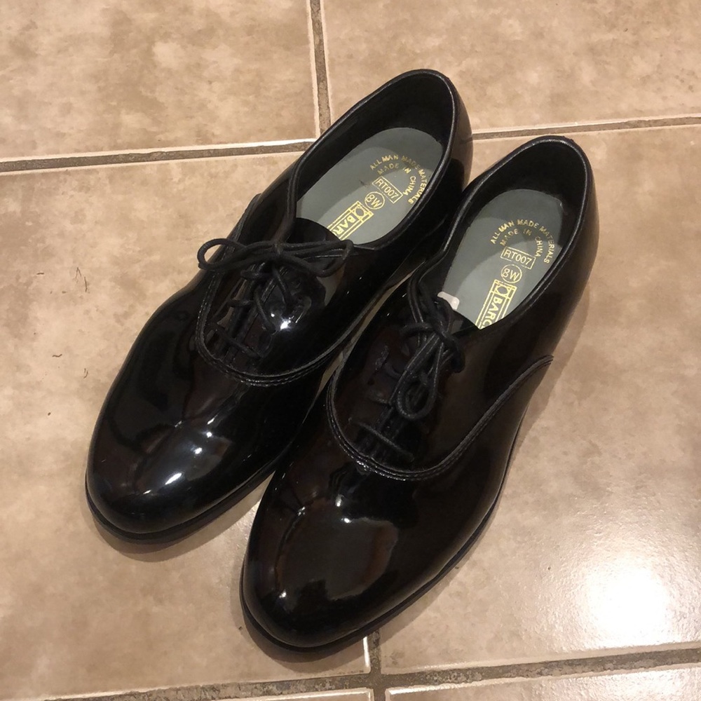 Barclay Shiny Men’s Oxford size 8W. Practically new! - Picture 13 of 16
